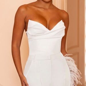 COUPLED UP 
WHITE CORSET STRAPLESS BODYSUIT